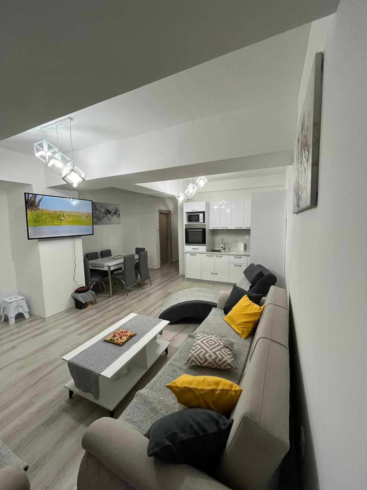 Maksim Apartments Skopje Exteriör bild